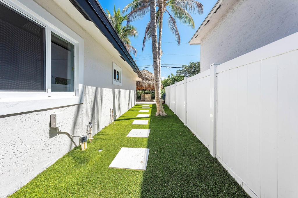 1132 Ne 3rd Avenue - Photo 17