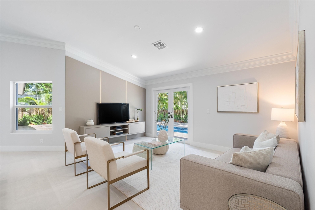 1132 Ne 3rd Avenue - Photo 12