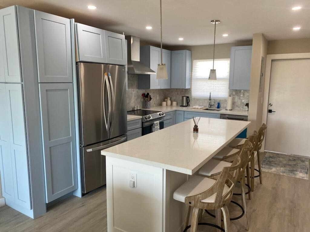 311 E Ocean Avenue - Photo 1