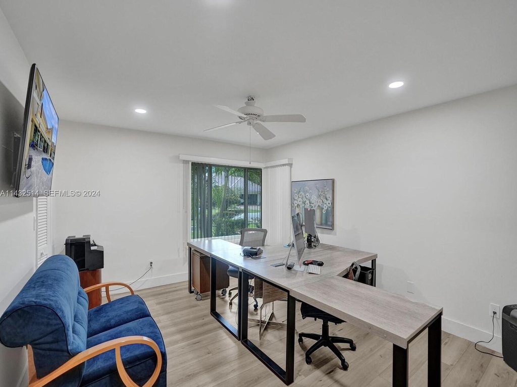 4495 Woodfield Boulevard - Photo 31
