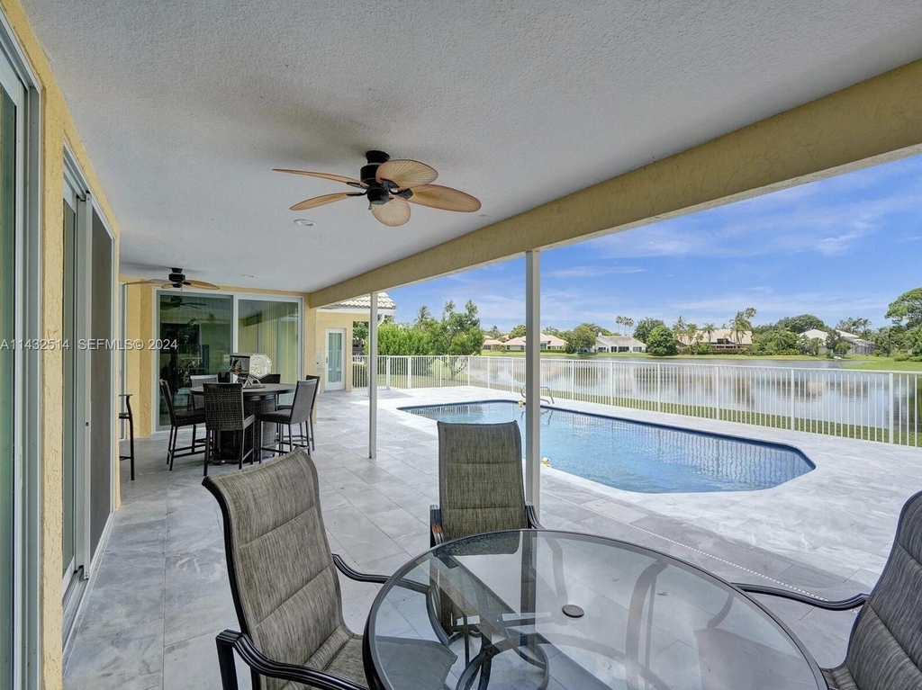 4495 Woodfield Boulevard - Photo 3