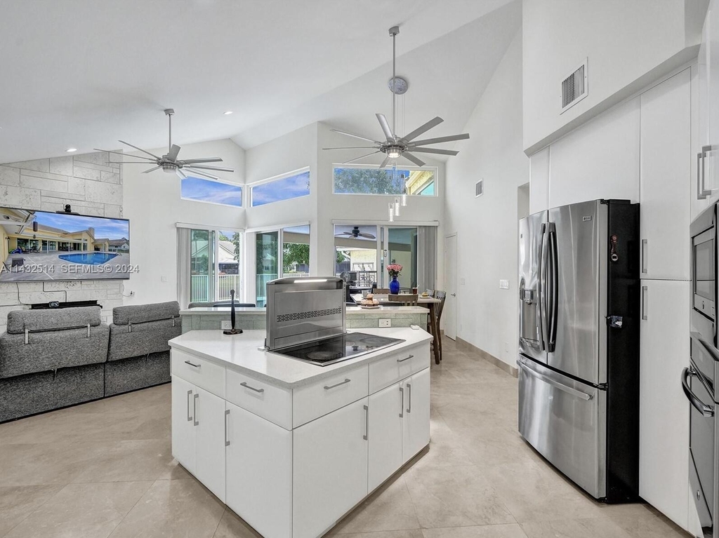 4495 Woodfield Boulevard - Photo 8