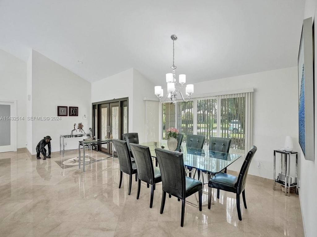 4495 Woodfield Boulevard - Photo 11