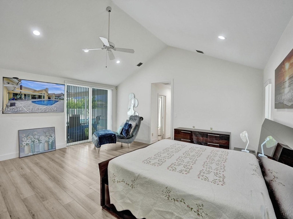 4495 Woodfield Boulevard - Photo 18