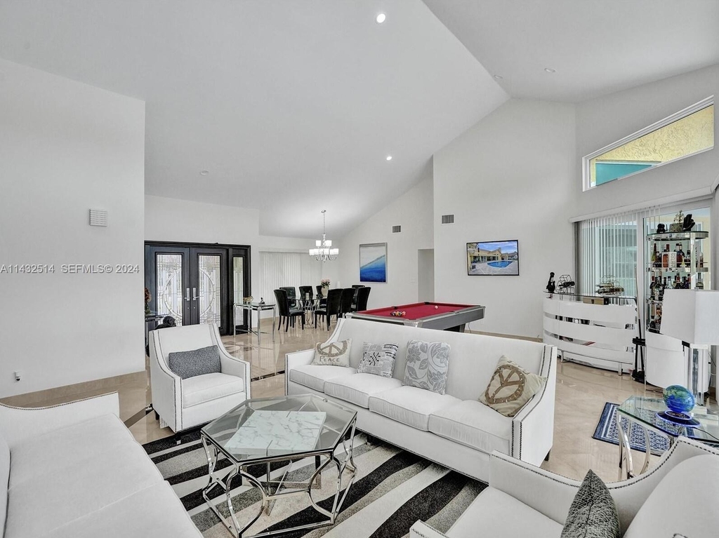 4495 Woodfield Boulevard - Photo 10