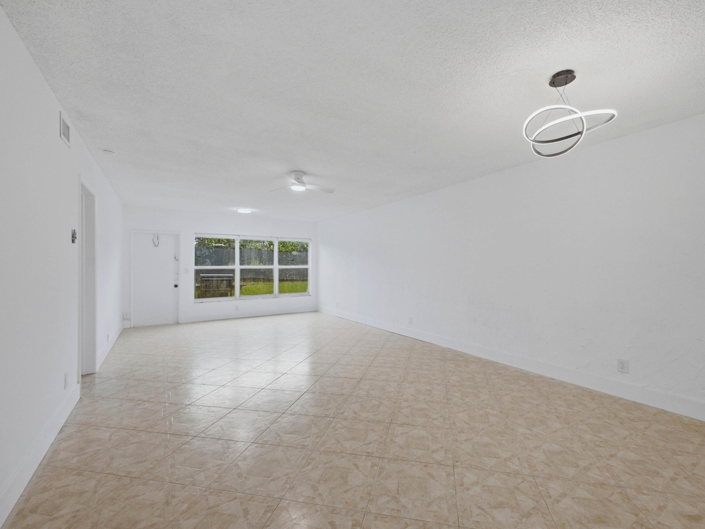 9160 Fairbanks Lane - Photo 17