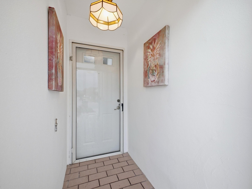 9160 Fairbanks Lane - Photo 5