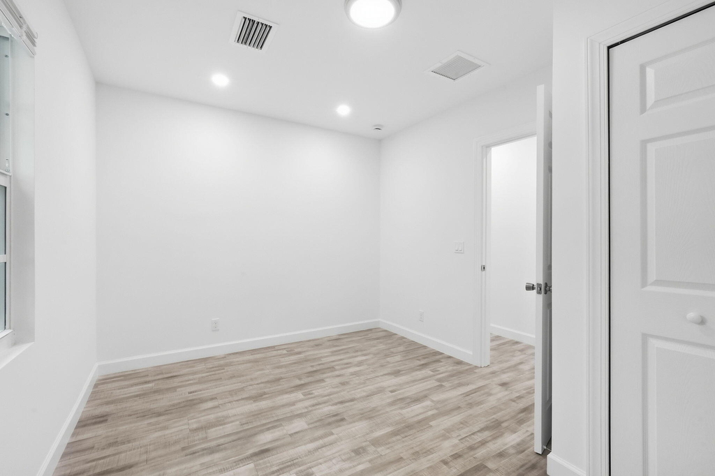 5203 N Flagler Drive - Photo 19