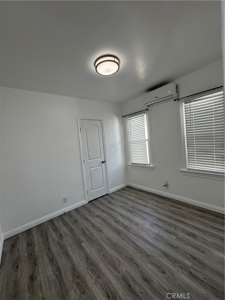 608 S Electric - Photo 1