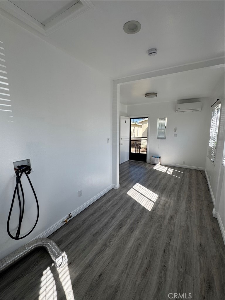 608 S Electric - Photo 6