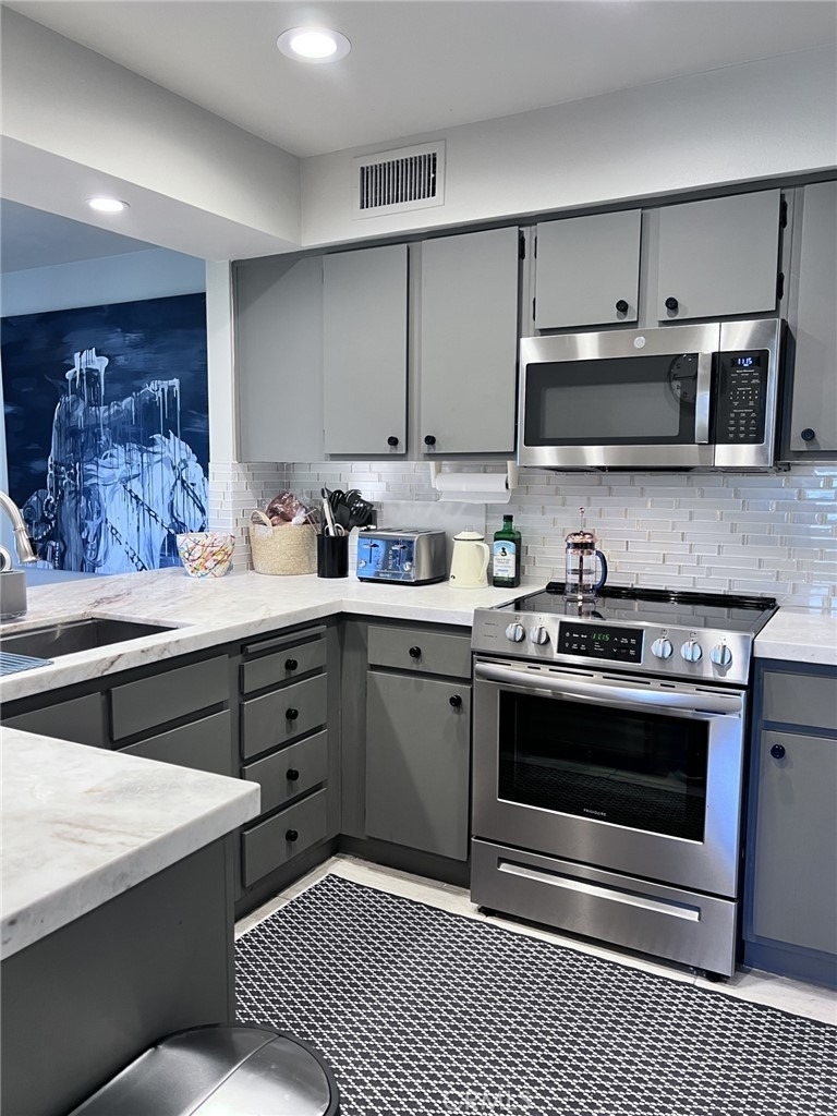 426 Forest Hills - Photo 1