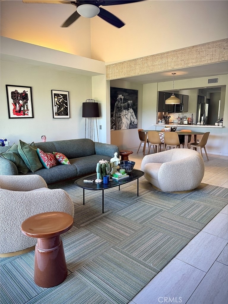 426 Forest Hills - Photo 0