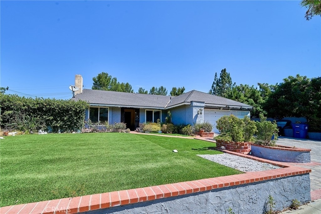 24217 Afamado - Photo 1