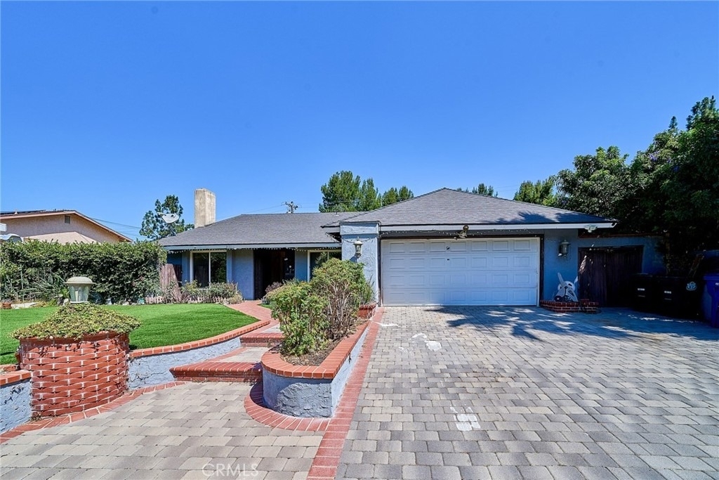 24217 Afamado - Photo 0