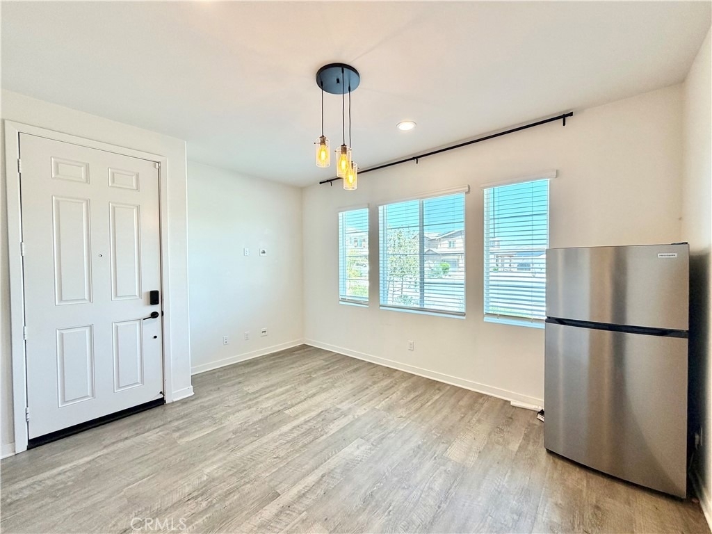 30411 Ridgecrest Avenue - Photo 3