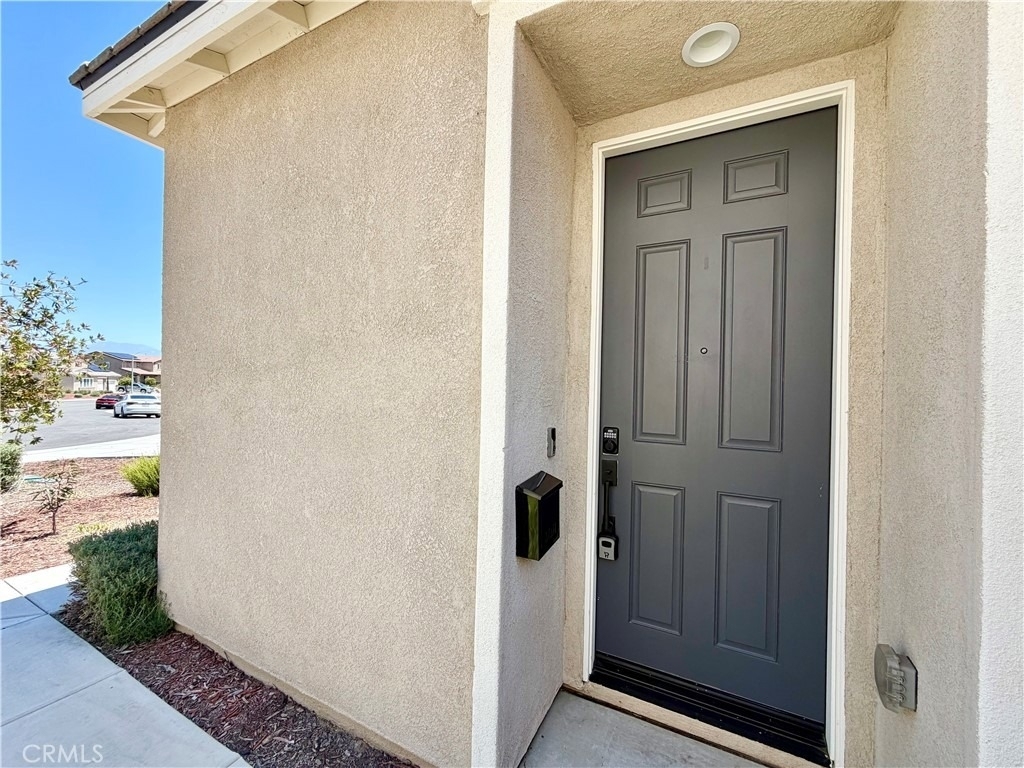 30411 Ridgecrest Avenue - Photo 1