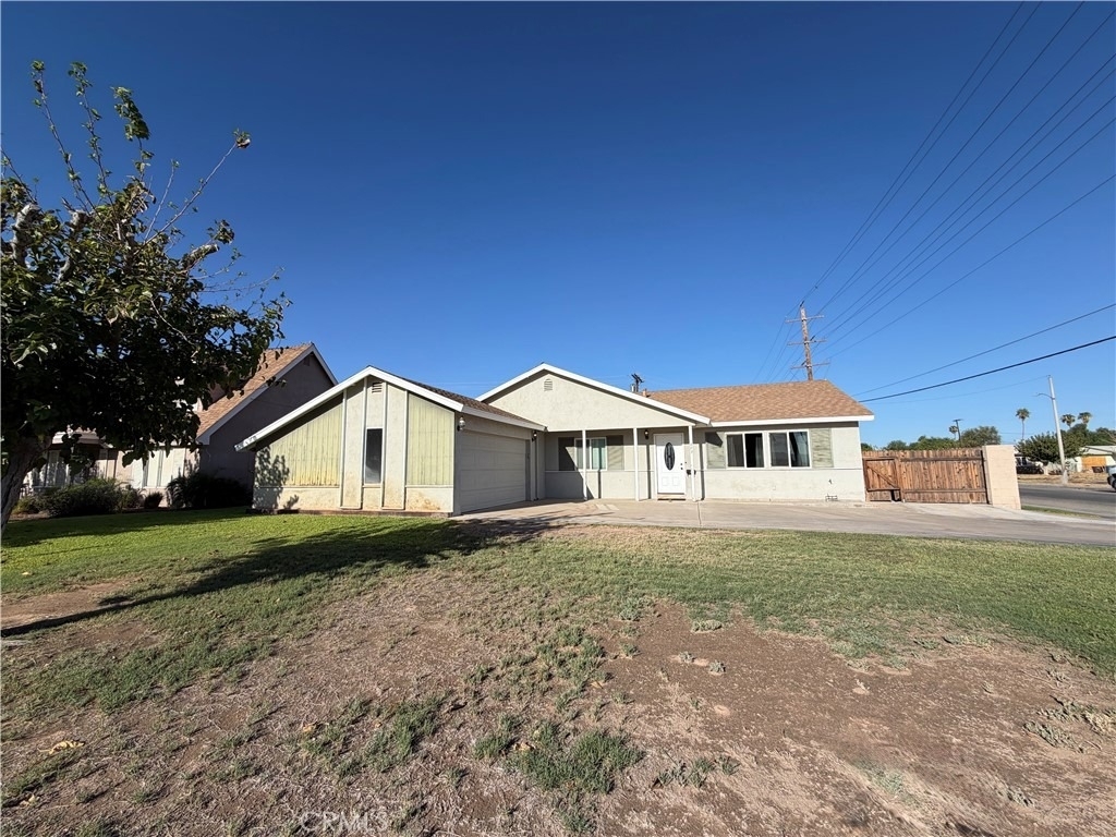 499 N 10th - Photo 0