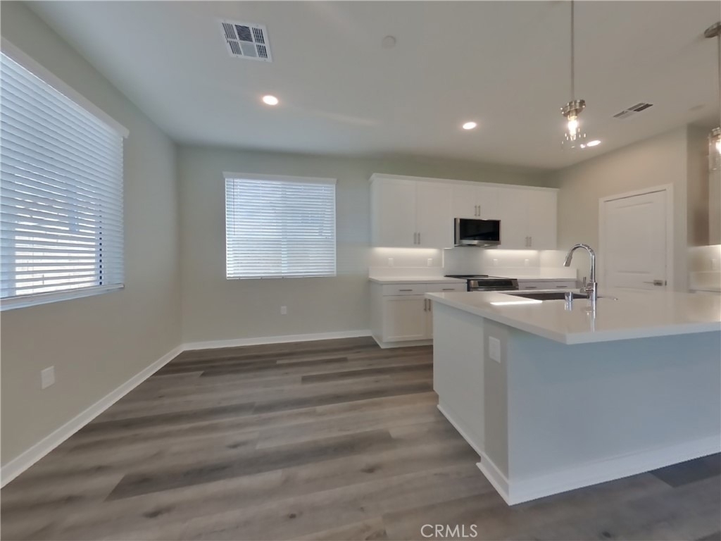 1721 Lorraine Drive - Photo 2