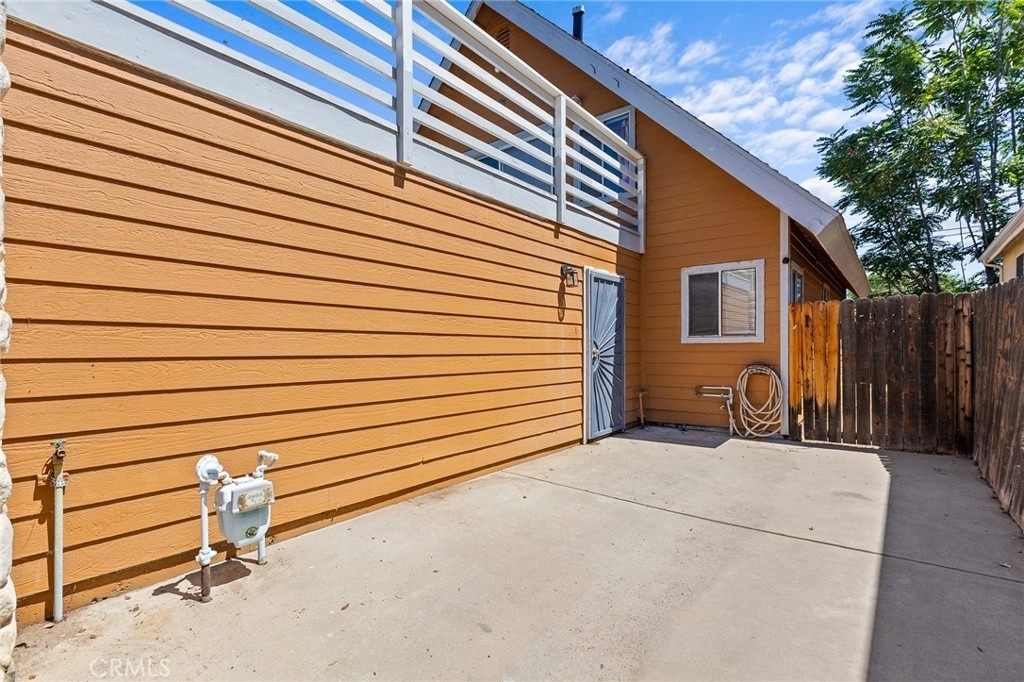 17640 Brightman Avenue - Photo 3