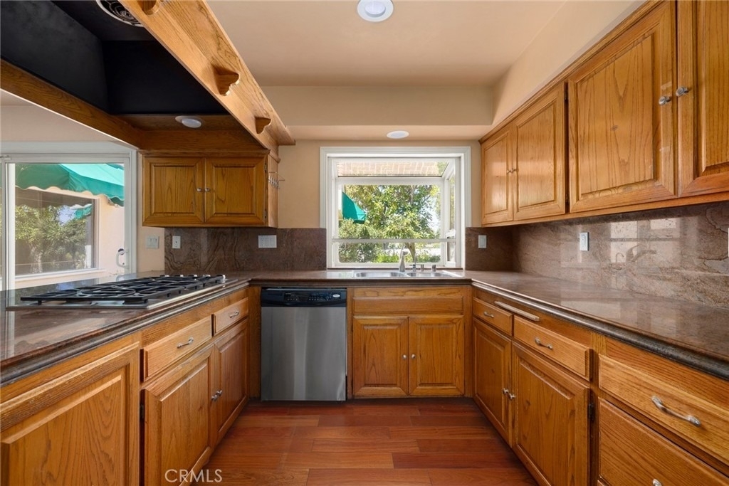 5220 Collier Place - Photo 8