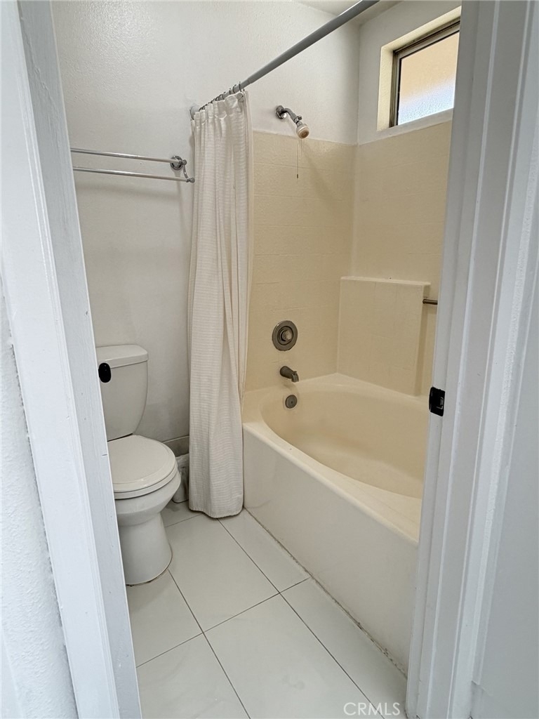 601 Esther - Photo 15