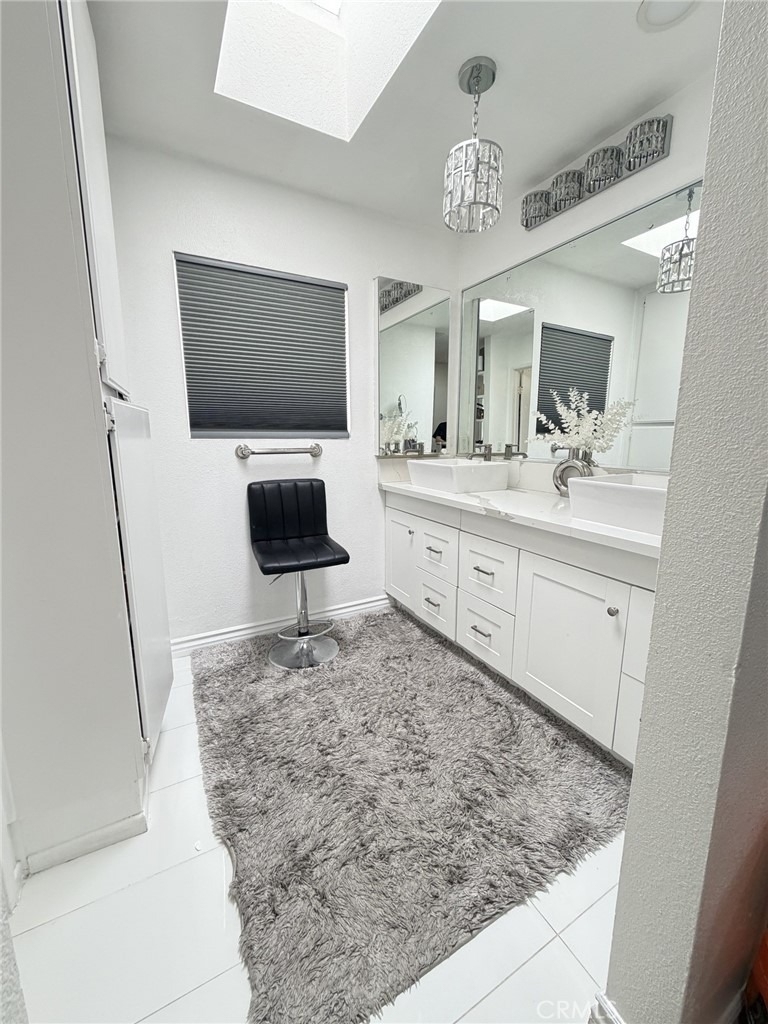 601 Esther - Photo 17
