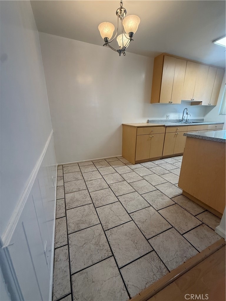 331 Cameron Place - Photo 3