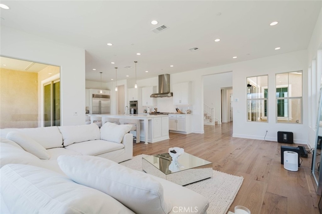 11716 Canoga Avenue - Photo 18