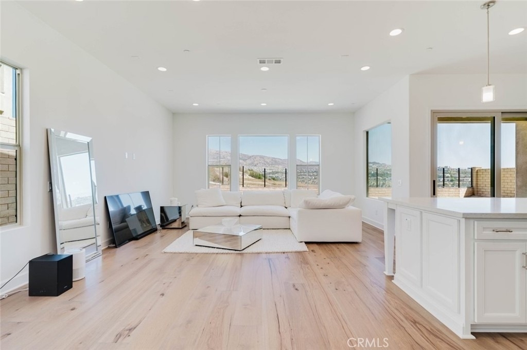 11716 Canoga Avenue - Photo 15
