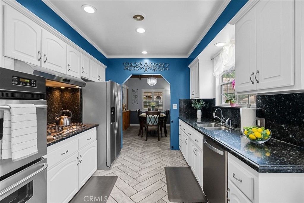 2449 23rd Street - Photo 5