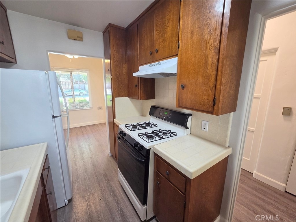 519 S Columbus Avenue - Photo 8