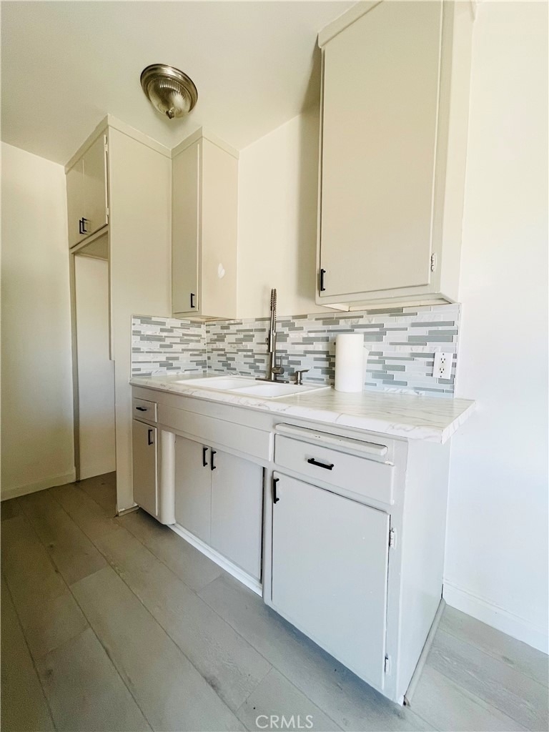 2437 Exposition Place - Photo 8