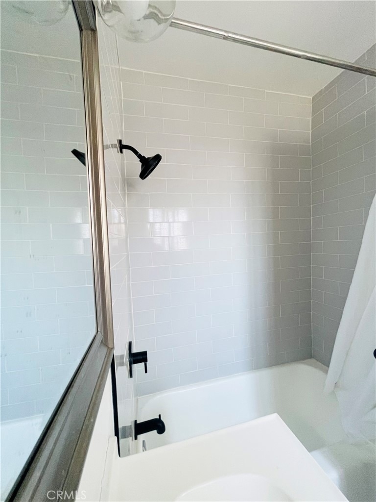 2437 Exposition Place - Photo 12