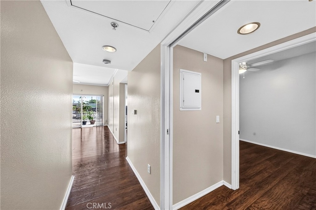 11124 Burbank Street - Photo 28