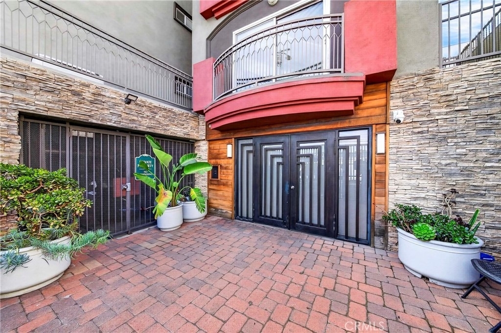 11124 Burbank Street - Photo 36