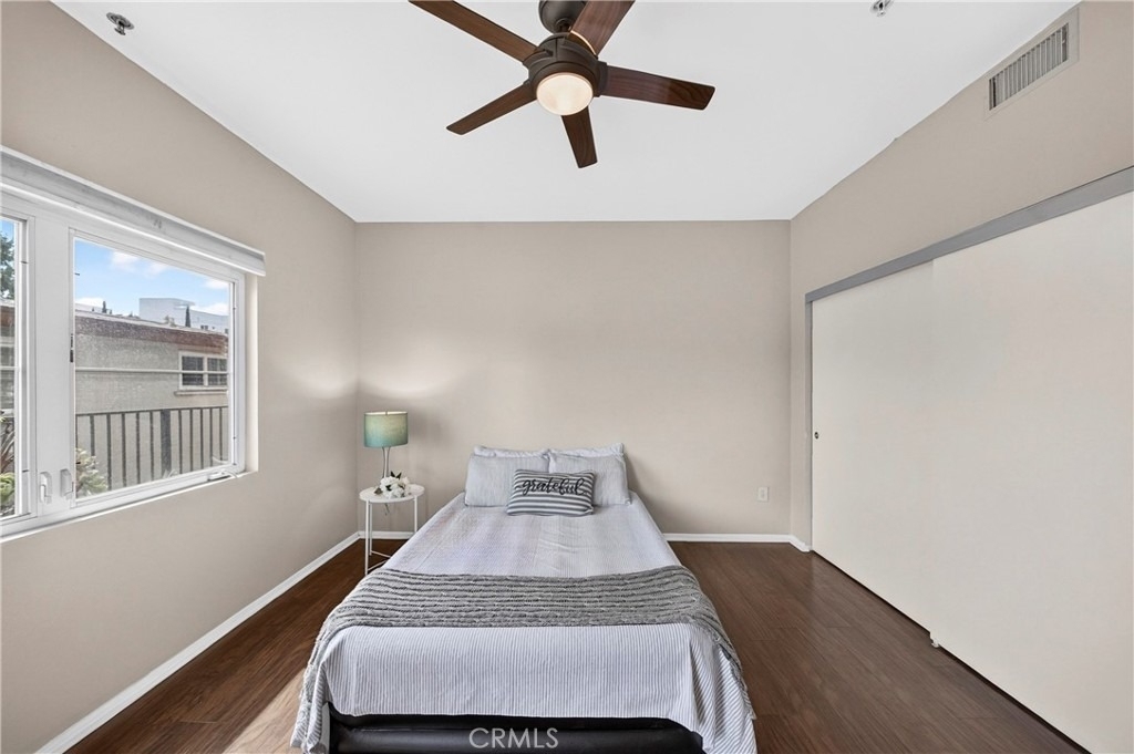 11124 Burbank Street - Photo 15