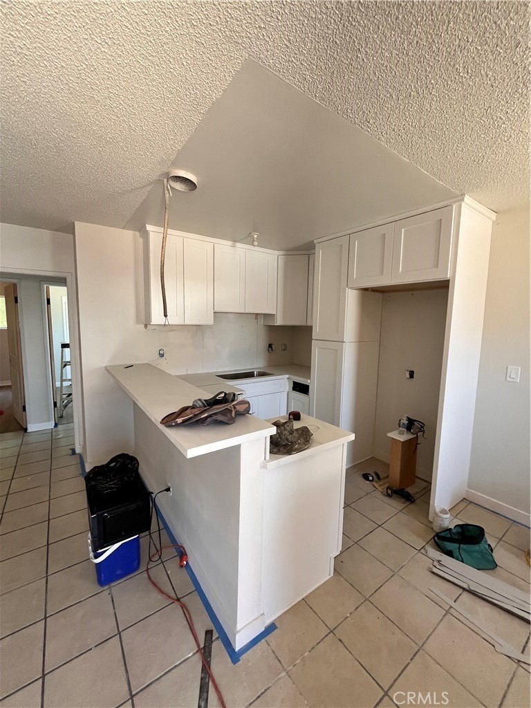 2844 Ardmore - Photo 0