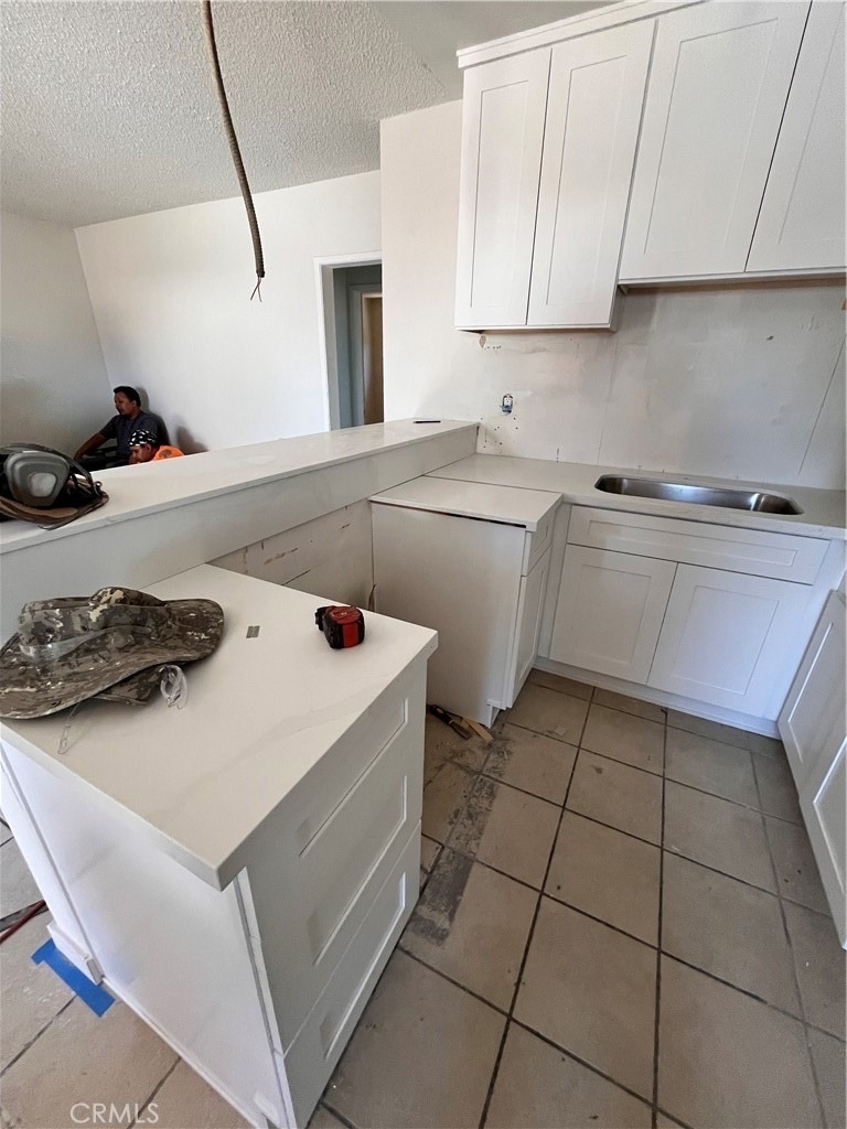 2844 Ardmore - Photo 1