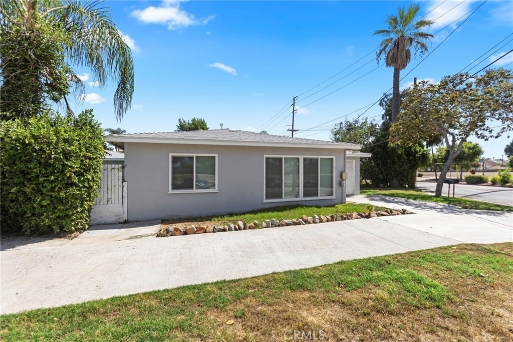 10325 Flora Vista Street - Photo 18