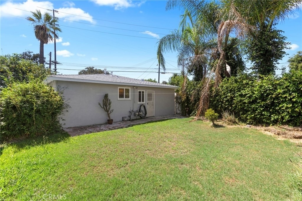 10325 Flora Vista Street - Photo 16
