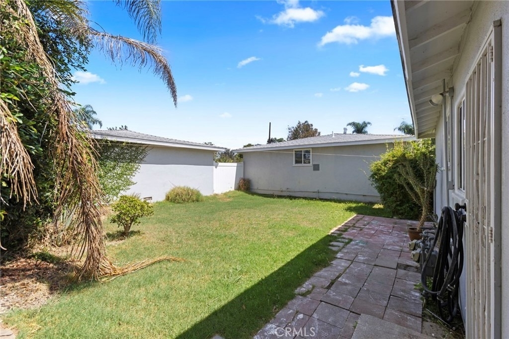 10325 Flora Vista Street - Photo 17