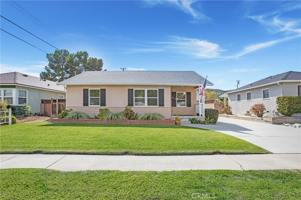 712 E Alder - Photo 15
