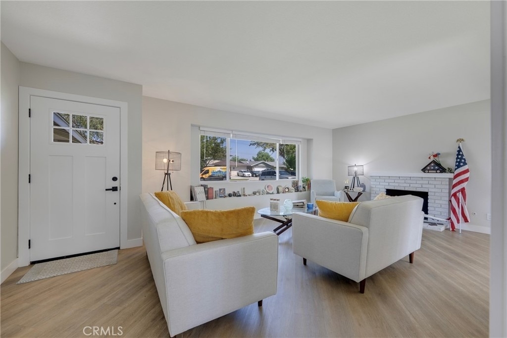 5154 Merril Avenue - Photo 5