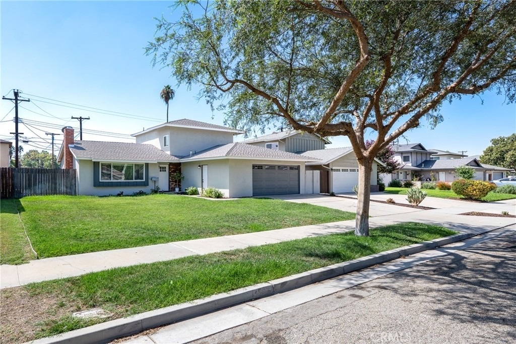 5154 Merril Avenue - Photo 2