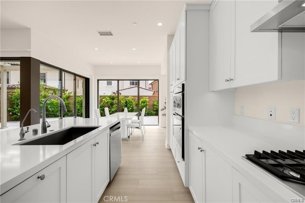 109 Plum Lily - Photo 16