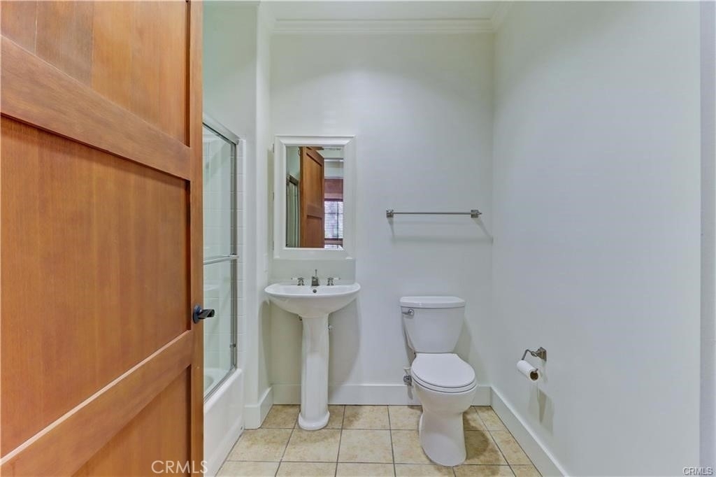 130 N Vermont - Photo 12