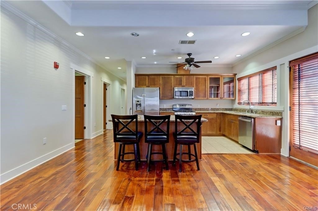 130 N Vermont - Photo 5