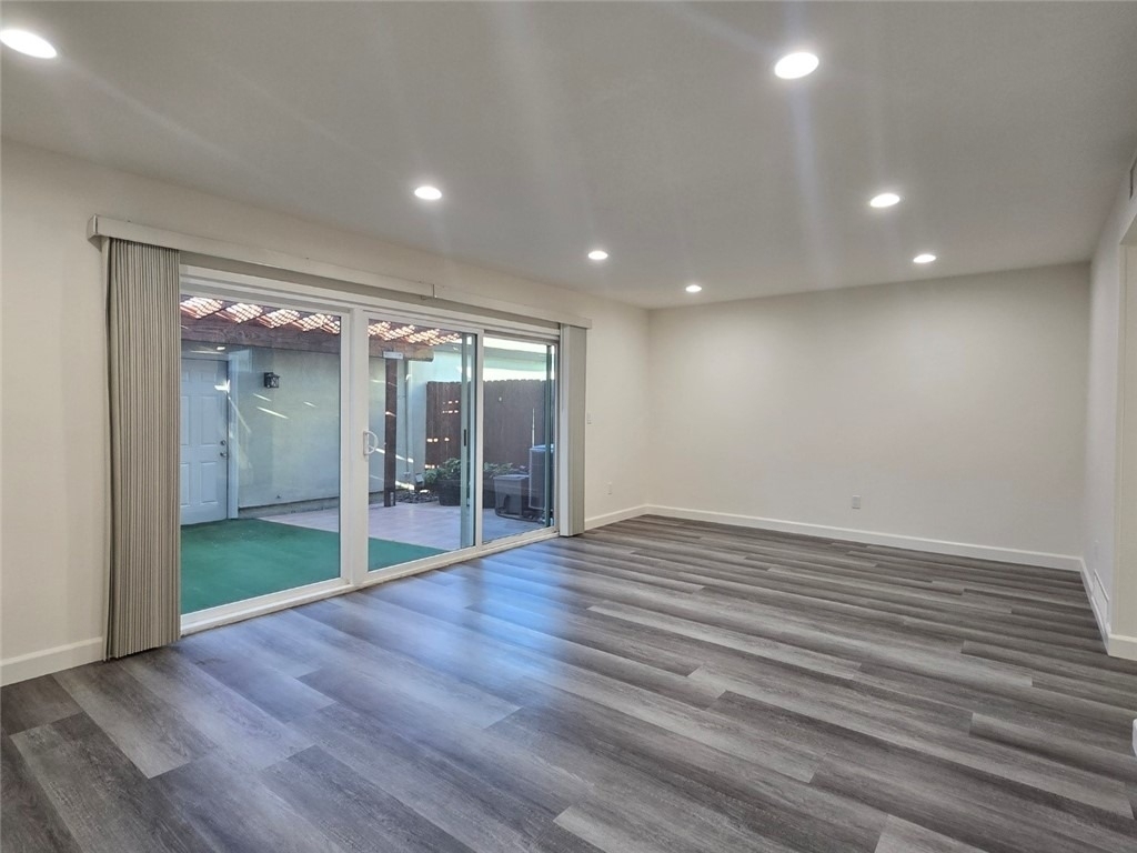 5475 Cajon - Photo 1