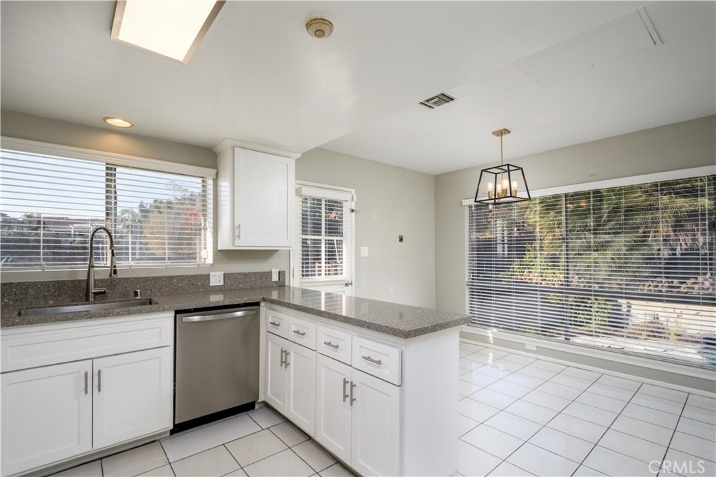 714 W Avenida De La Merced - Photo 9