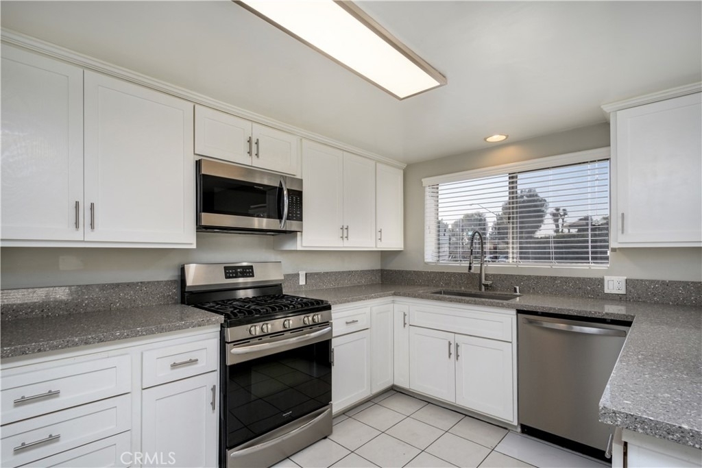 714 W Avenida De La Merced - Photo 7